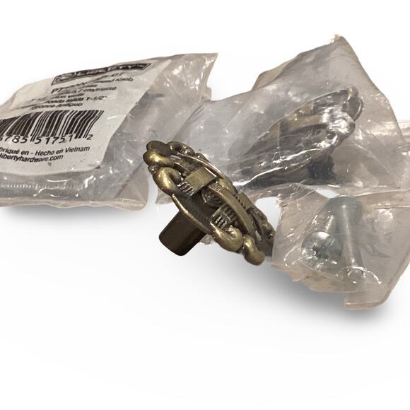 Liberty Weave Pattern 1-1/2 in. (37 mm) Antique Brass Round Cabinet Knobs - Picture 2 of 7